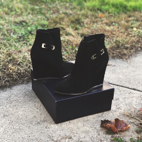 Le Silla Italian Suede Luxury Ankle Wedge Boots - Picture 2 of 9